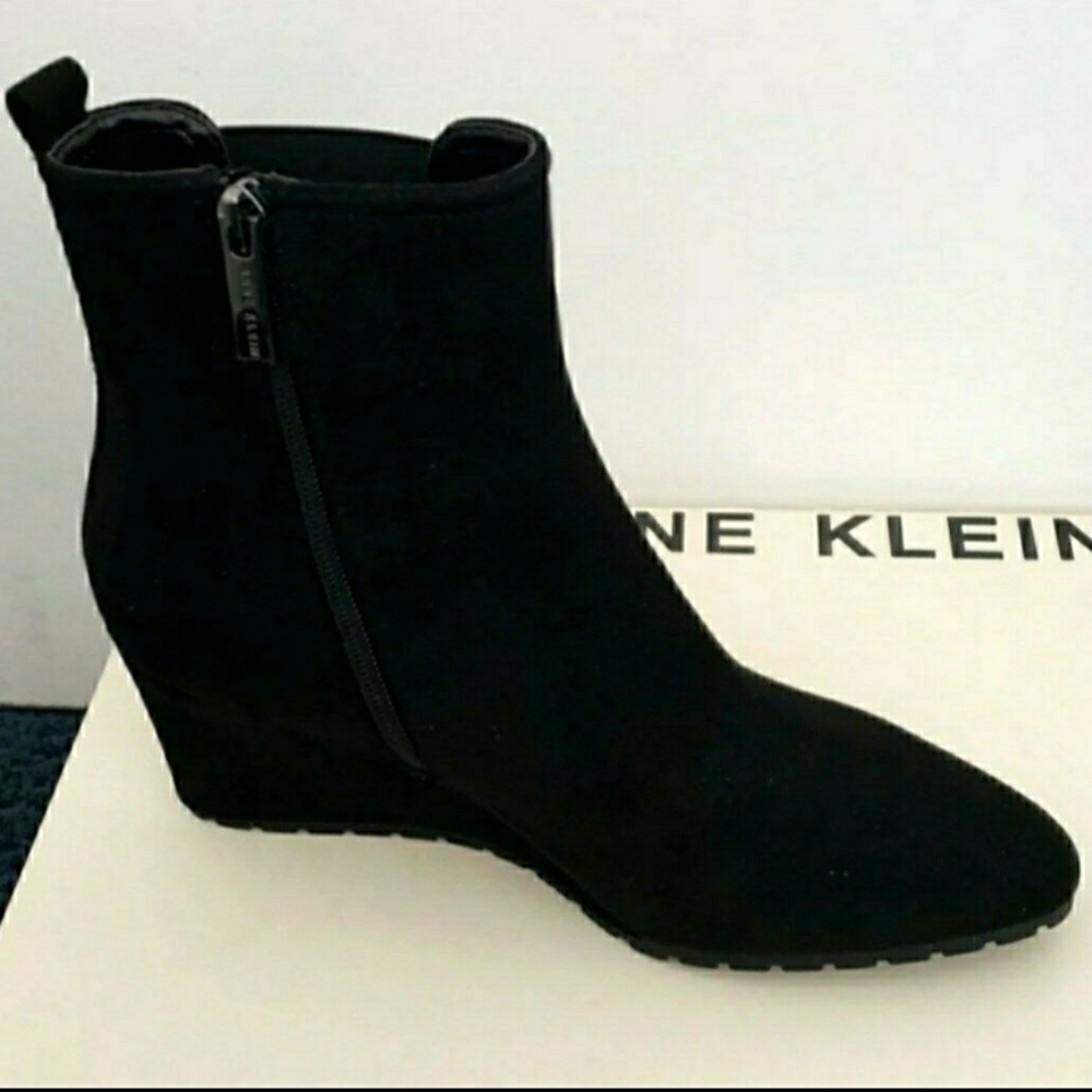 Ann Klein Suede Boots